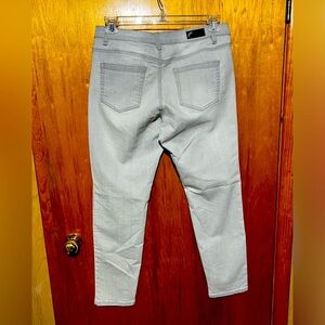 Kenneth Cole Reaction Skinny Jeans Size 12 Pale Grey Like New
